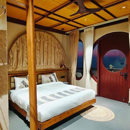 Himalayan Hobbit House Hotel Almora Eksteriør billede