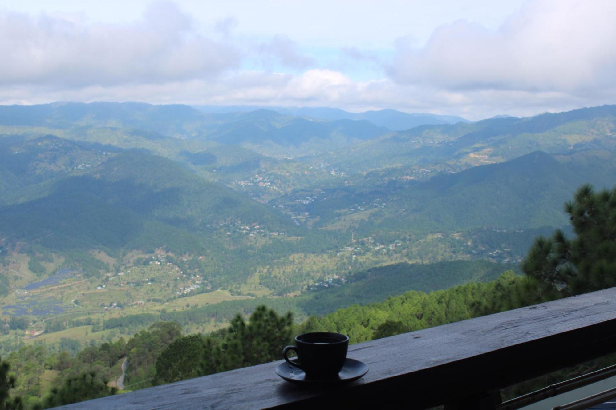 Himalayan Hobbit House Hotel Almora Eksteriør billede